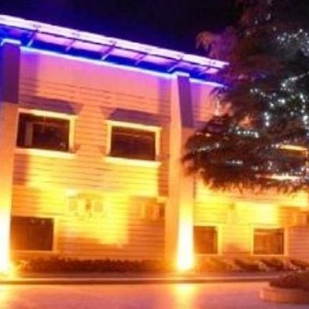 Blue House Hotel - Pudong International Airport Shanghai Extérieur photo