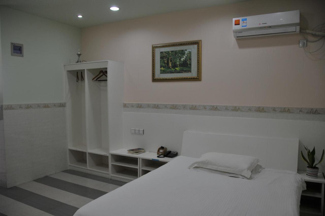 Blue House Hotel - Pudong International Airport Shanghai Extérieur photo
